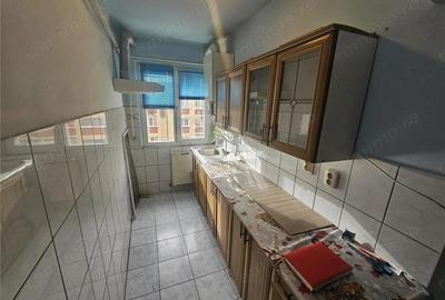 Apartament cu 2 camere nedecomandat în Micro III - 2
