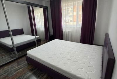 Apartament cu 2 camere decomandat în 1 Mai - 2