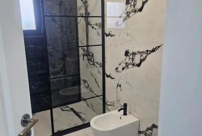 Casă cu 7 camere cu Teren 412 Mp în Central - 6