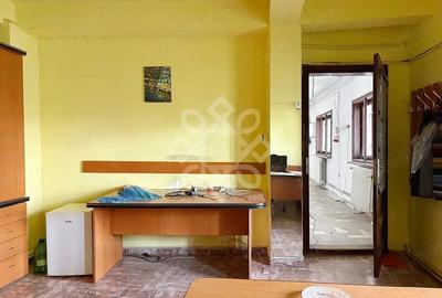 Casă cu 2 camere cu Teren 893 Mp în Iosia - 1