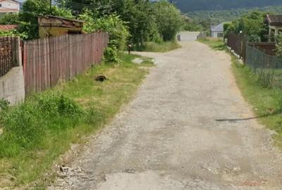 Parcela intravilan - 1