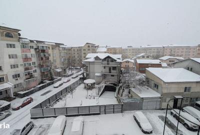 Apartament cu 3 camere decomandat în Sud - 4