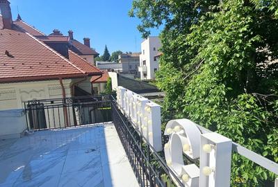 Duplex cu 7 camere cu Canalizare în Vest - 13