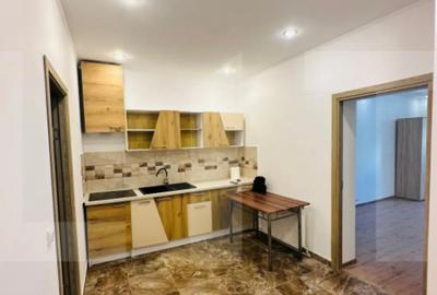 Apartament cu 3 camere semidecomandat în Central - 9