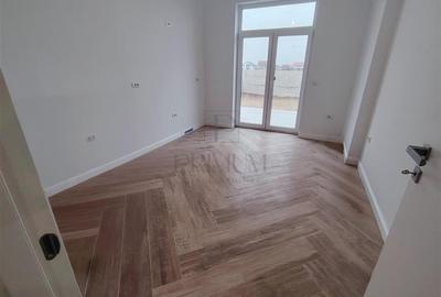 Duplex cu 5 camere cu Canalizare în Moșnița Nouă - 10