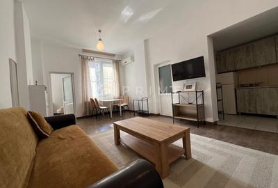 Apartament cu 3 camere decomandat în 7 Noiembrie - 2