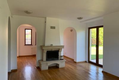 Casă individuală cu 5 camere cu Teren 913 Mp în Domnești - 2