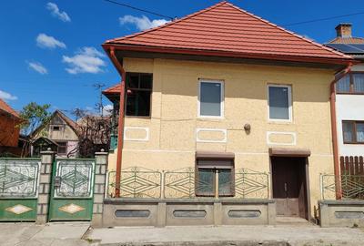 Casă cu 3 camere în Cobătești - 6