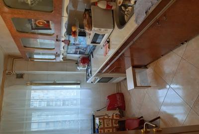 Vand Apartament cu 2 camere(particular) - 3