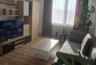 Apartament cu 3 camere decomandat în Trafic Greu - 2