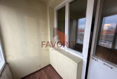 Etaj intermediar. Zona excelenta. Disponibil imediat - 8