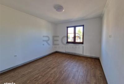 Casă cu 3 camere cu Teren 350 Mp în Borș - 8