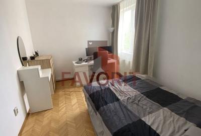 Etaj intermediar. Mobilat si utilat. Cu centrala proprie - 4