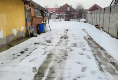 Casă cu 2 camere cu Teren 480 Mp în Plopi - 4