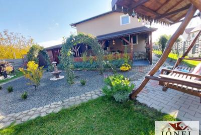 Casă individuală cu 5 camere cu Canalizare în Est - 1