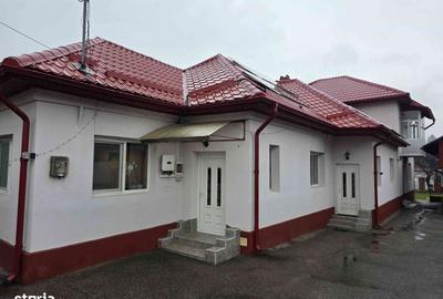 Casă cu 7 camere cu Teren 563 Mp în Exterior Vest - 1