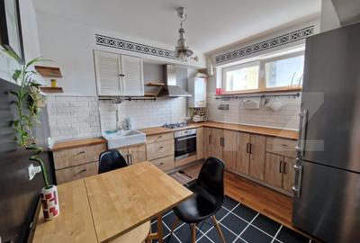 Apartament cu 3 camere, 68 mp, zona Consul - 10