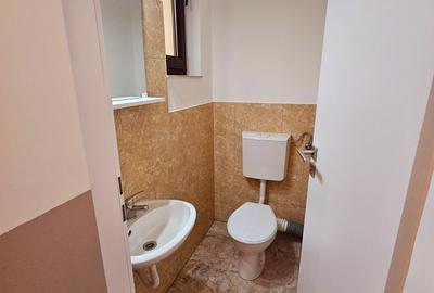 Casă individuală cu 20 camere cu Canalizare în Central - 30