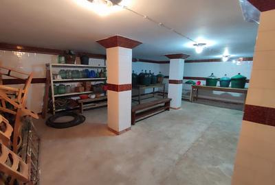 Casă individuală cu 5 camere cu Teren 2000 Mp în Central - 10