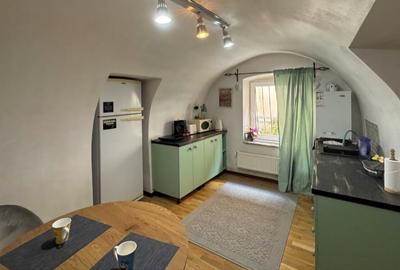 Apartament 2 camere in centrul istoric, renovat cu stil, pe strada Republicii - 8