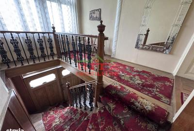 Casă cu 4 camere cu Teren 938 Mp în Central - 9