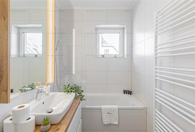 Apartament cu 3 camere decomandat, mobilat în Tractorul - 6