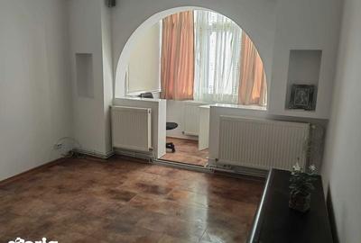 Apartament cu 2 camere decomandat în Păcurari