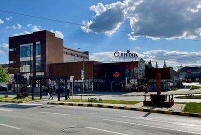 Spațiu comercial, de 1,006 mp, în Central - 3