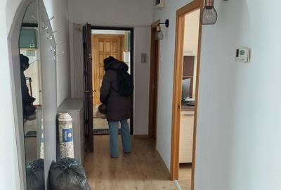 Apartament cu 2 camere decomandat în Noua - 4