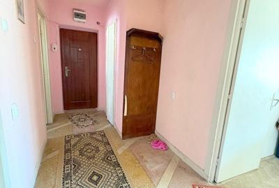 Apartament cu 2 camere decomandat, mobilat în 9 Mai - 5