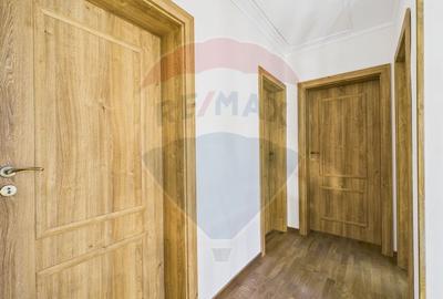 De vanzare | Vila cu 3 camere de vanzare in zona Piatra Arsa, Busteni - 25