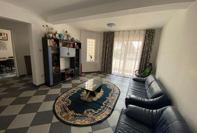 Vanzare casa vila 5 camere zona Crangasi - 3