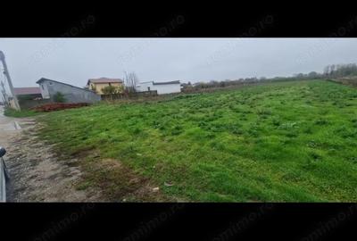 Teren de 1743 mp, în Central