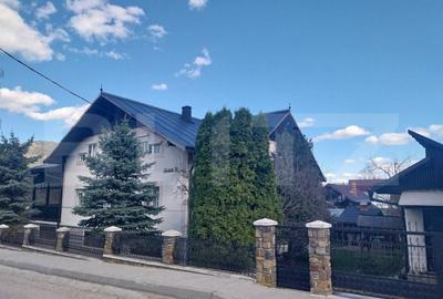 Casa de 433 mp in Campulung Moldovenesc