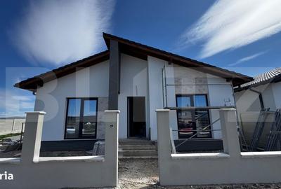 Casă cu 4 camere cu Teren 612 Mp în Micești - 4