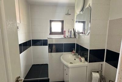 Apartament cu 3 camere în Coman - 3
