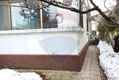 Casă cu 5 camere cu Teren 200 Mp în Grivița - 5