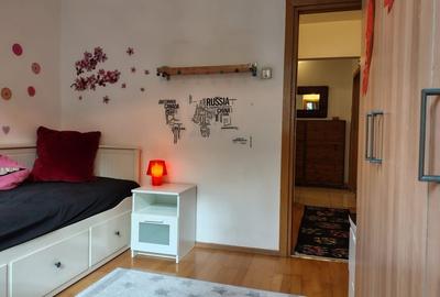 De inchiriat apartament 3 camere 8 minute de metrou 1 Decembrie - 5