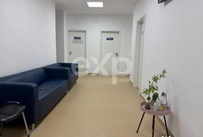 Spațiu comercial, de 22 mp, în Central - 6