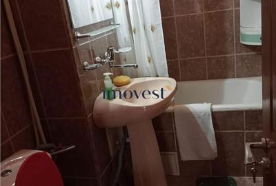 Apartament cu 3 camere în Micro 15 - 2