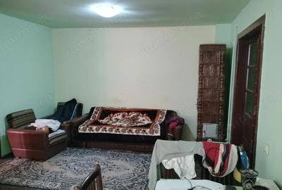 Casă cu 6 camere cu Canalizare în Dorobanților - 2