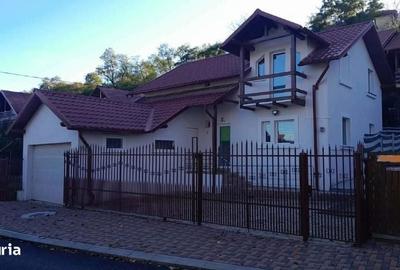 Casă cu 4 camere decomandat cu Teren 196 Mp în Copou - 15