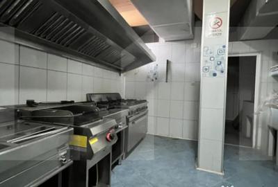 Spațiu comercial, de 40 mp, în Central - 3
