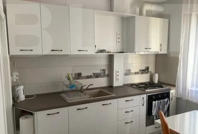 VILA DE INVESTI?IE CU 4 APARTAMENTE ?I 2 SPA?II COME - 2