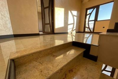 Casă individuală cu 7 camere cu Canalizare în Central - 10