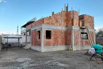 Casă cu 4 camere în Șișești - 6
