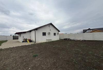 Casă cu Teren 750 Mp în Bod - 1