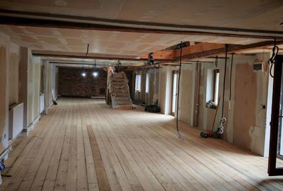 Casă individuală cu 12 camere cu Canalizare în Vulcan - 21