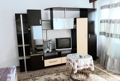 Apartament cu 2 camere decomandat în Tei - 2