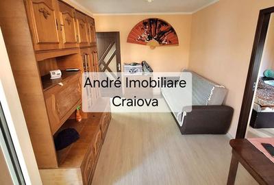 Apartament cu 3 camere semidecomandat în Calea București